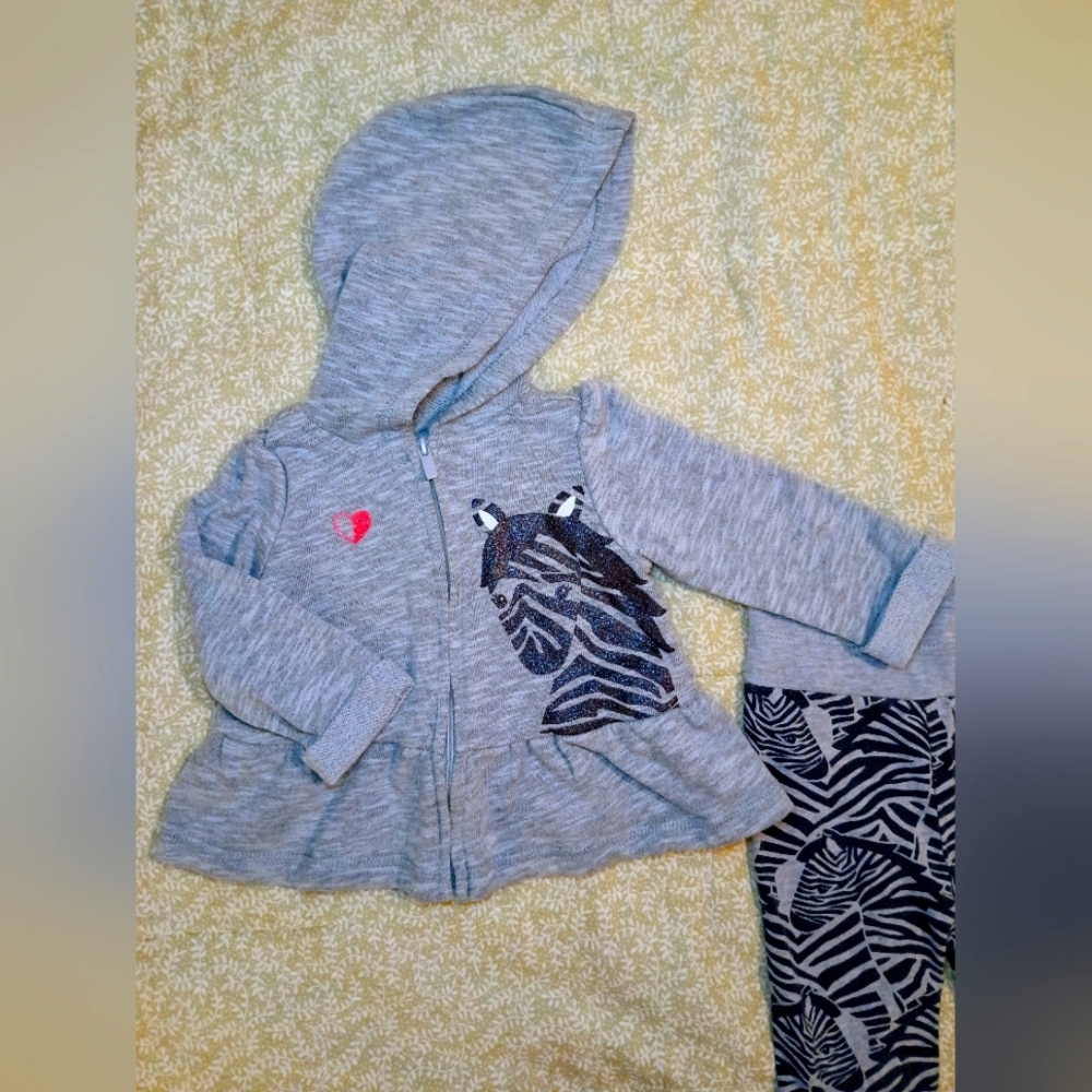 Koala Kids 2-piece outfit, adorable Zebra print. Hoodie, sz 6m & pants sz 12 m